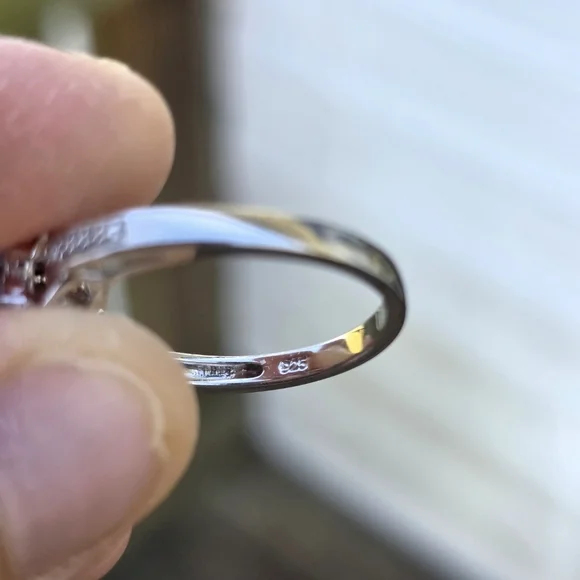 Ring - Picture 3 of 7